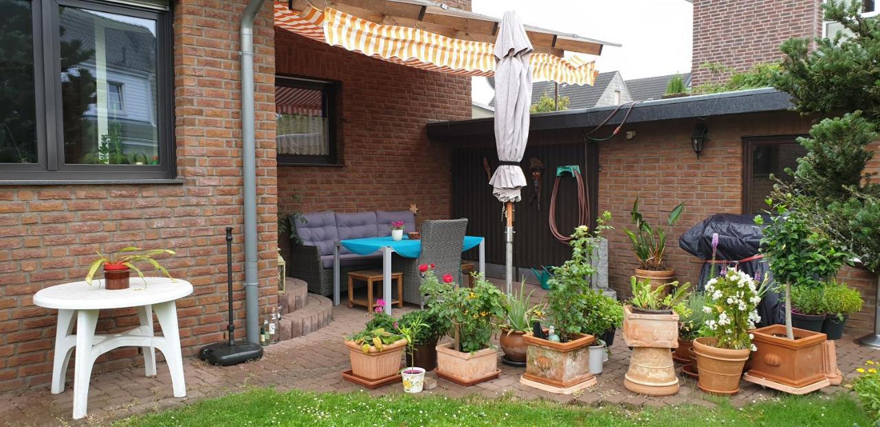 Gaestezimmer Junglas Bornheim  Esterno foto